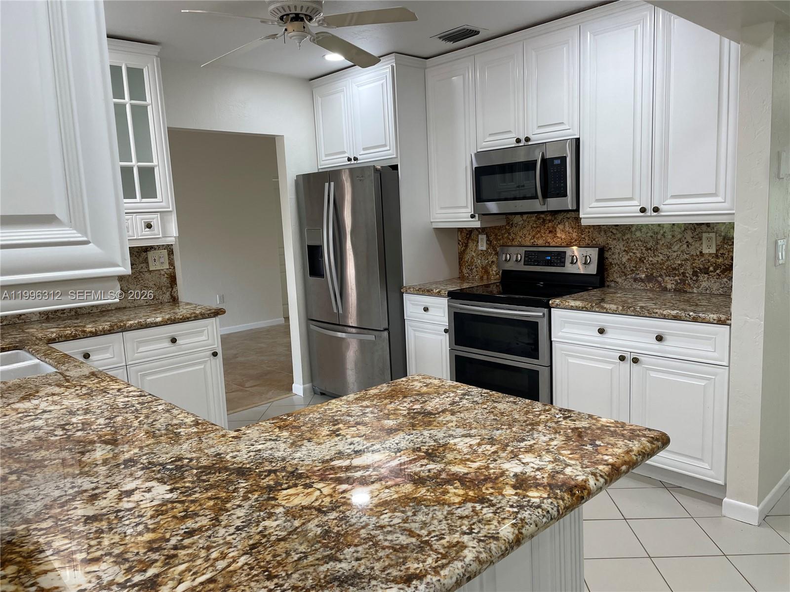 BRIARWOOD ESTATES 1ST ADD - Residential Lease