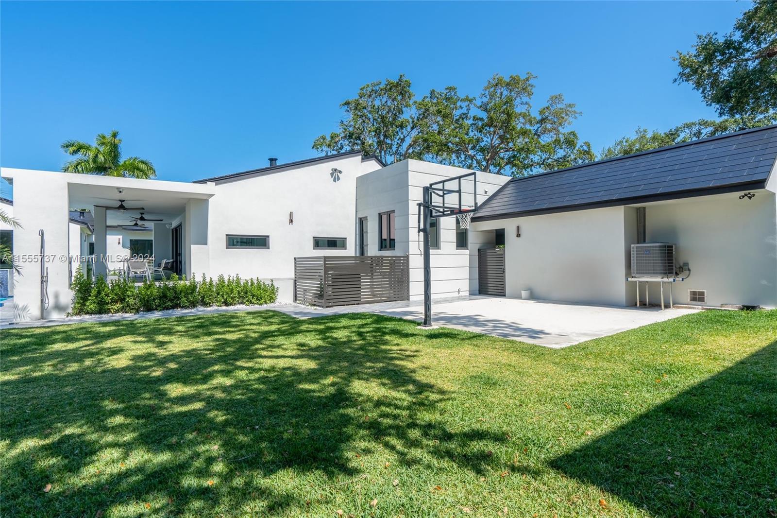 MIAMI SHORES BAY VIEW - Residential