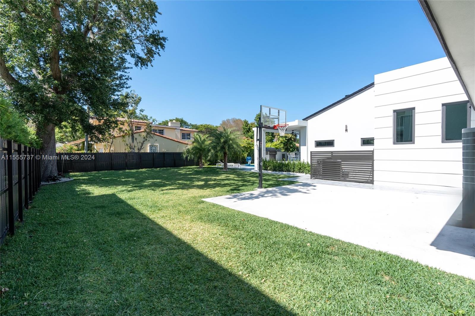 MIAMI SHORES BAY VIEW - Residential