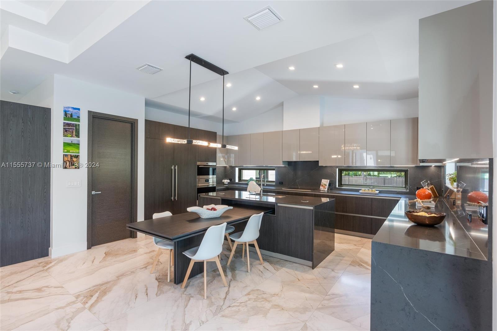 MIAMI SHORES BAY VIEW - Residential