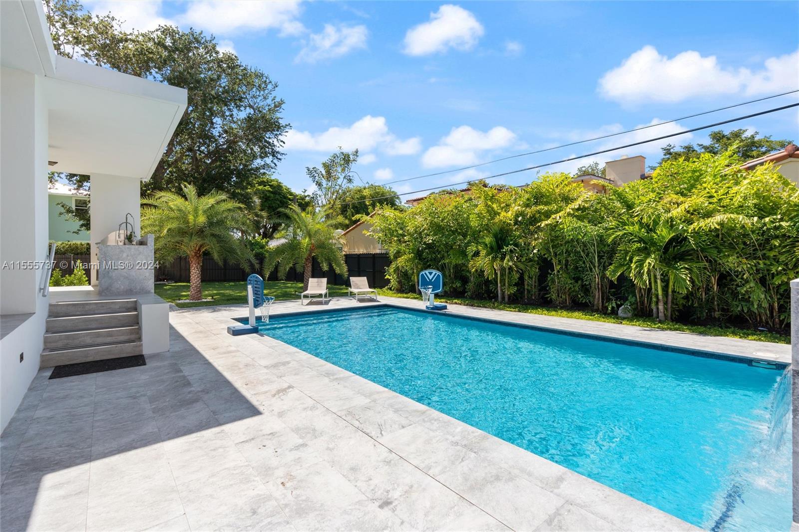 MIAMI SHORES BAY VIEW - Residential