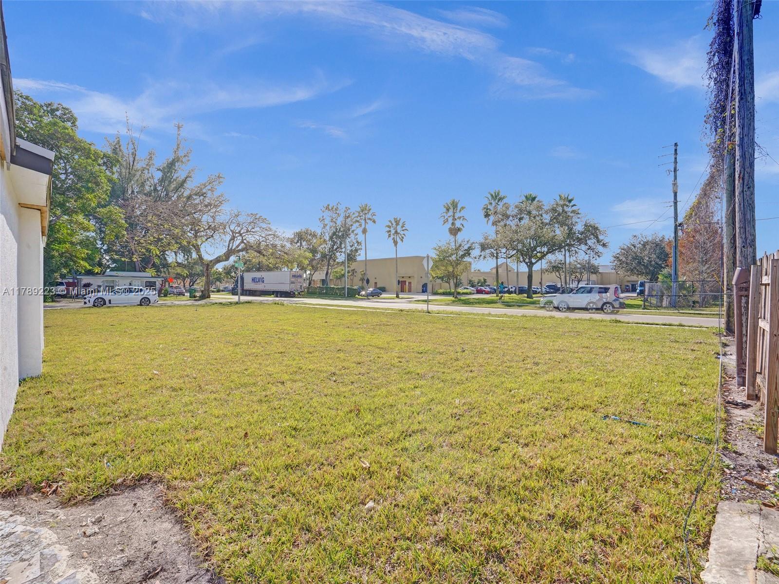 SUN LAND PARK - Residential