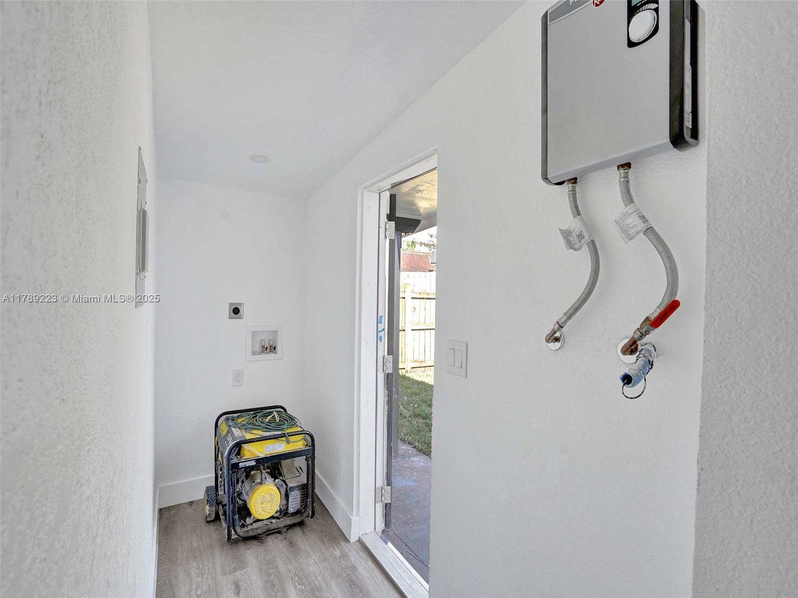 SUN LAND PARK - Residential