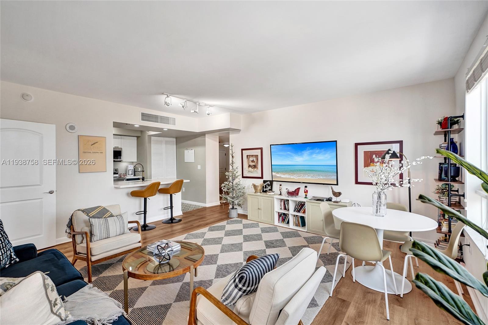 7350 SW 89th St 911S