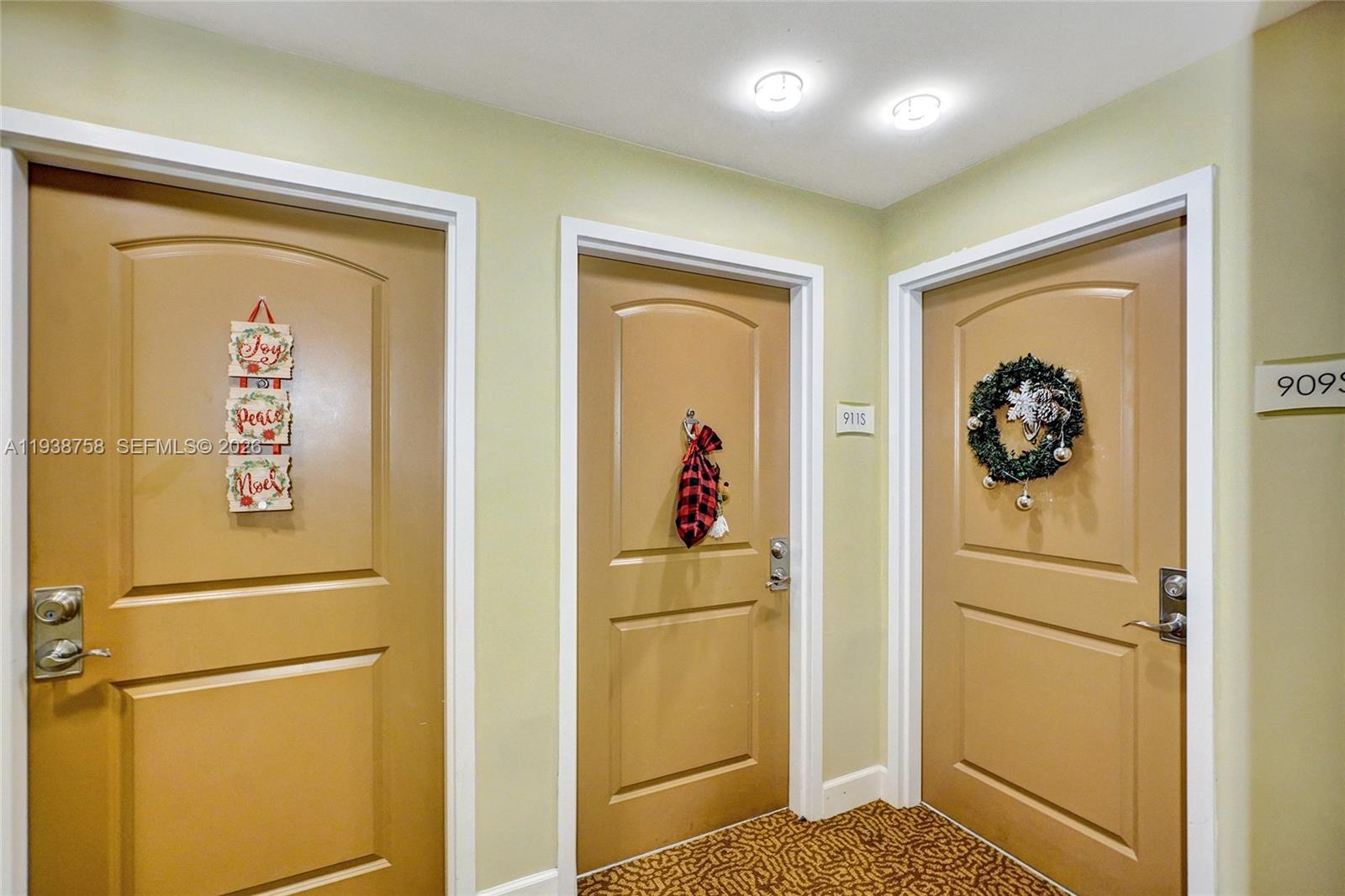 TOSCANO CONDO - Residential