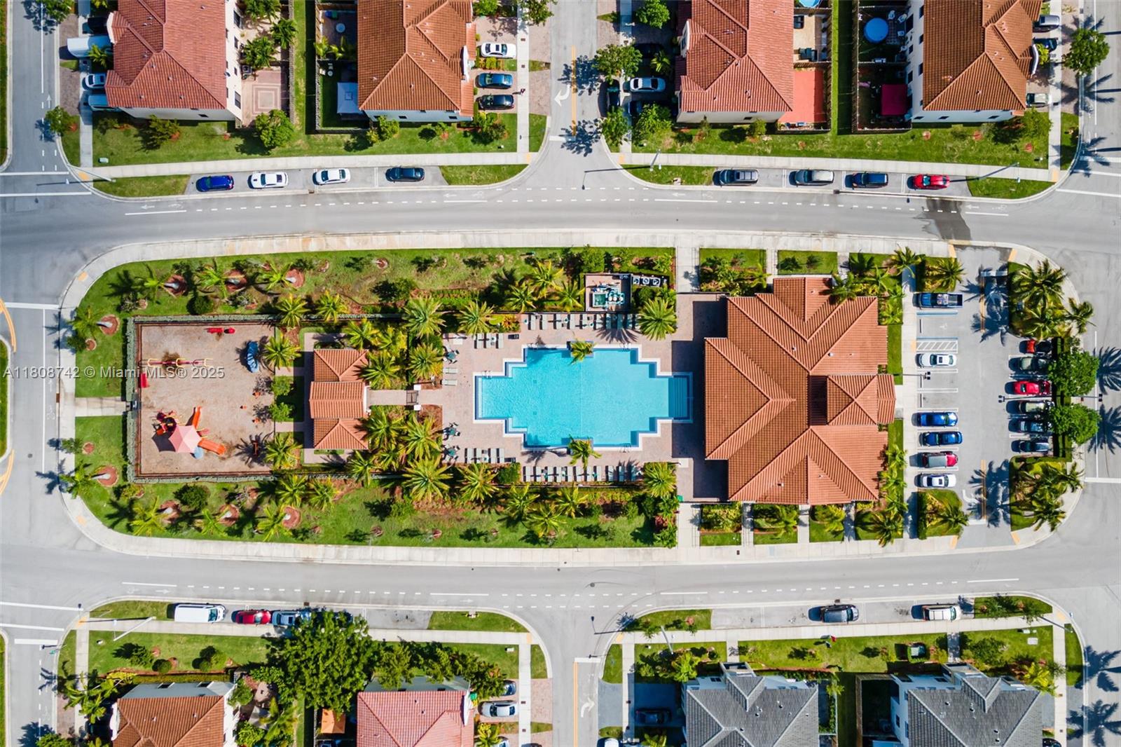 VENETIAN PARC WEST - Residential