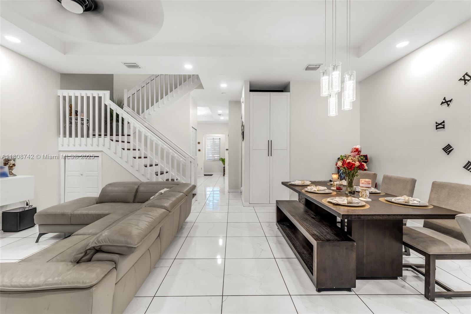 VENETIAN PARC WEST - Residential