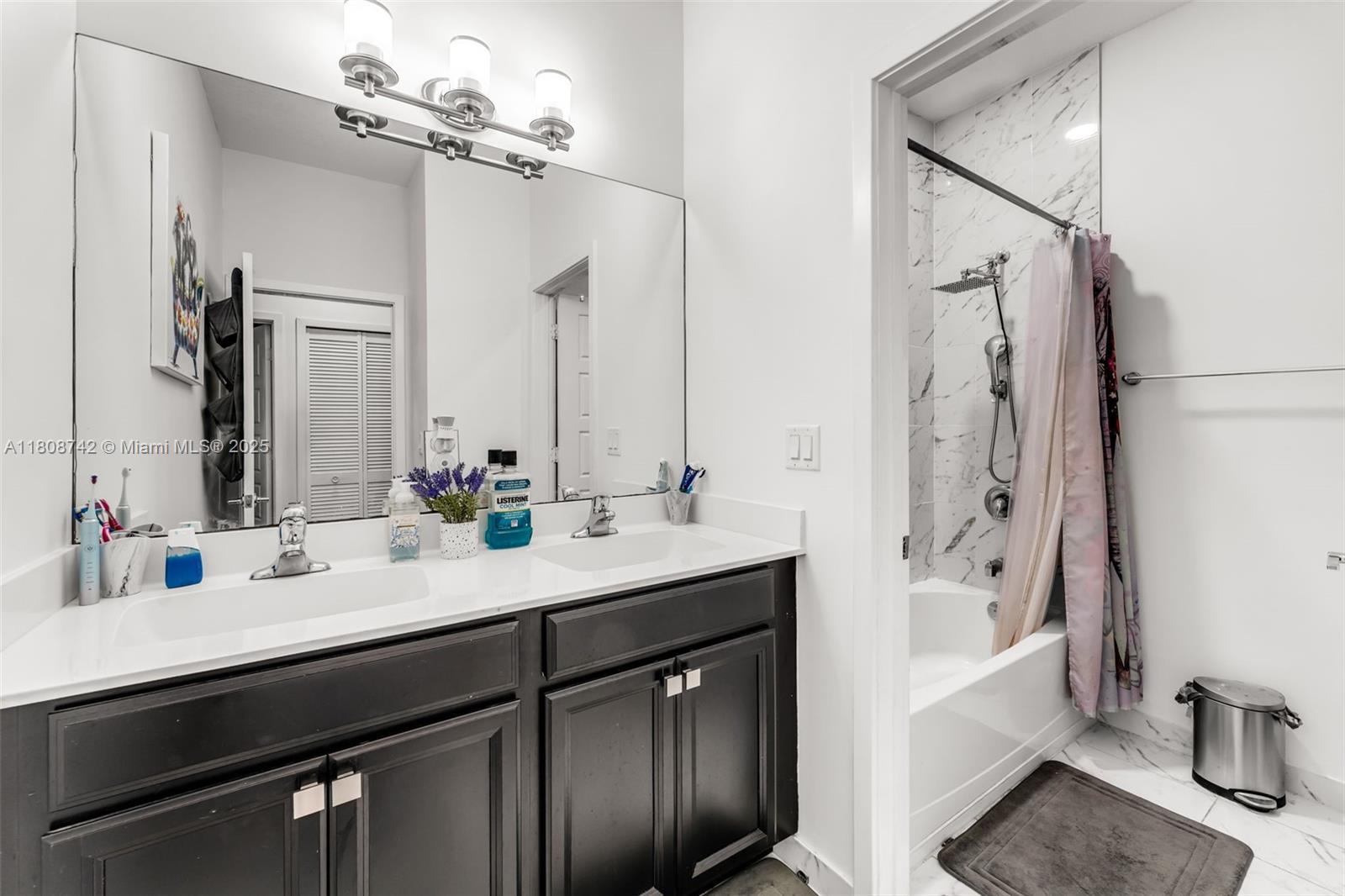 VENETIAN PARC WEST - Residential