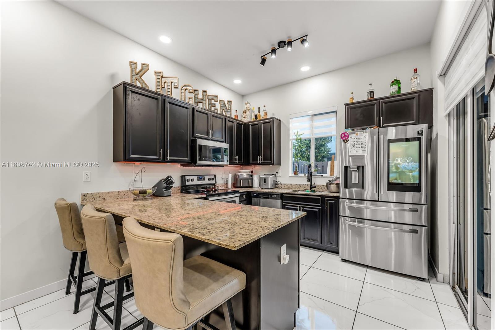 VENETIAN PARC WEST - Residential