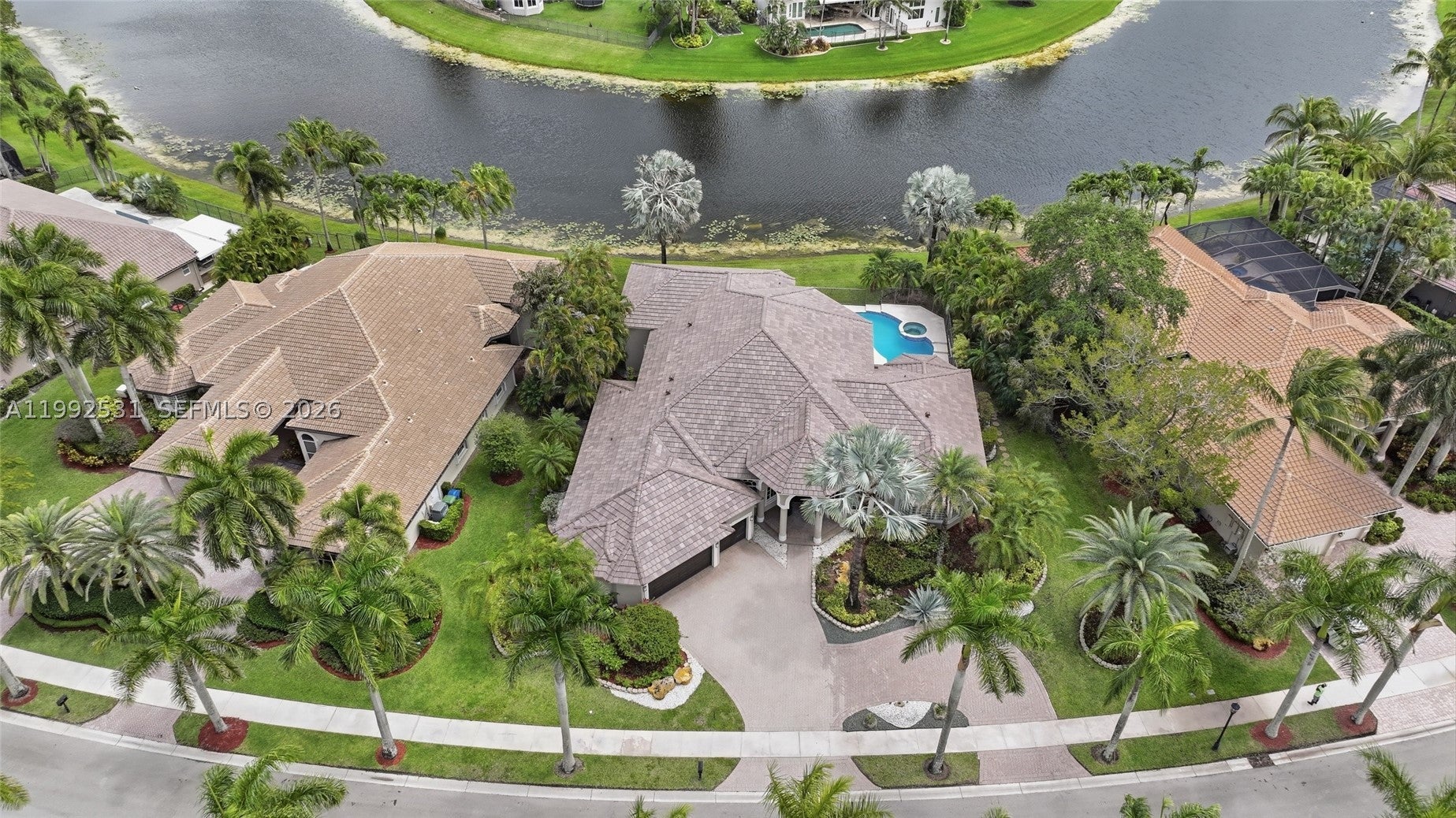 2488 Provence Cir, Weston FL 33327