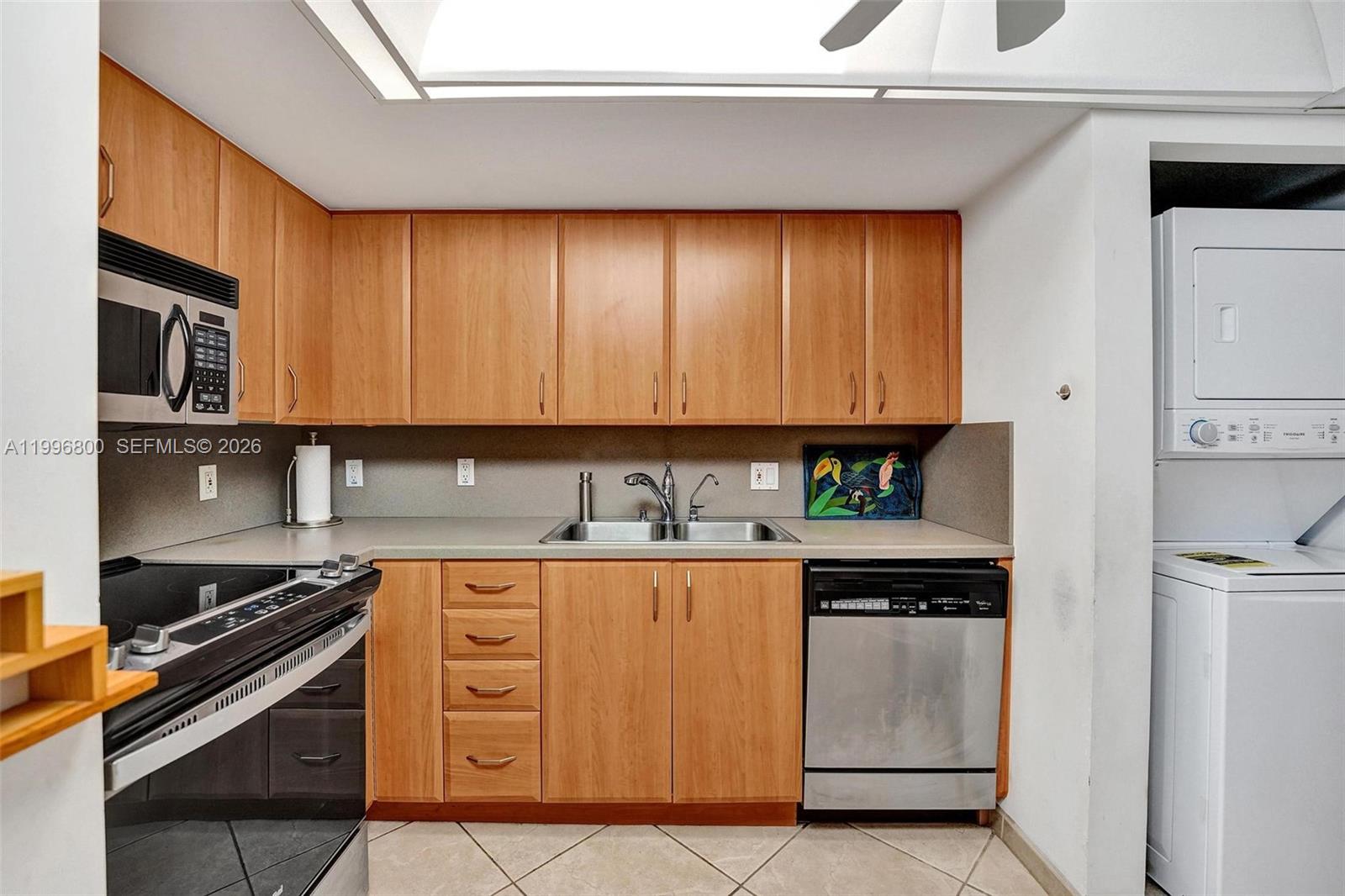 HAMPTON BEACH CLUB CONDO - Residential