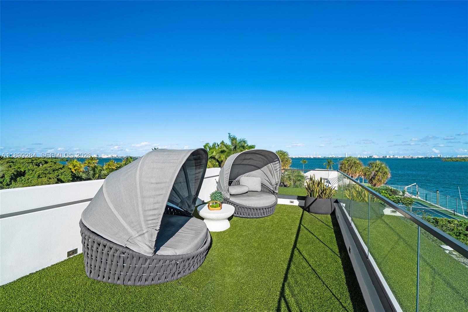 BAY POINT - Residential