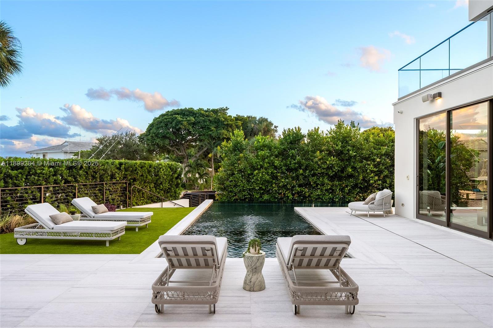 BAY POINT - Residential