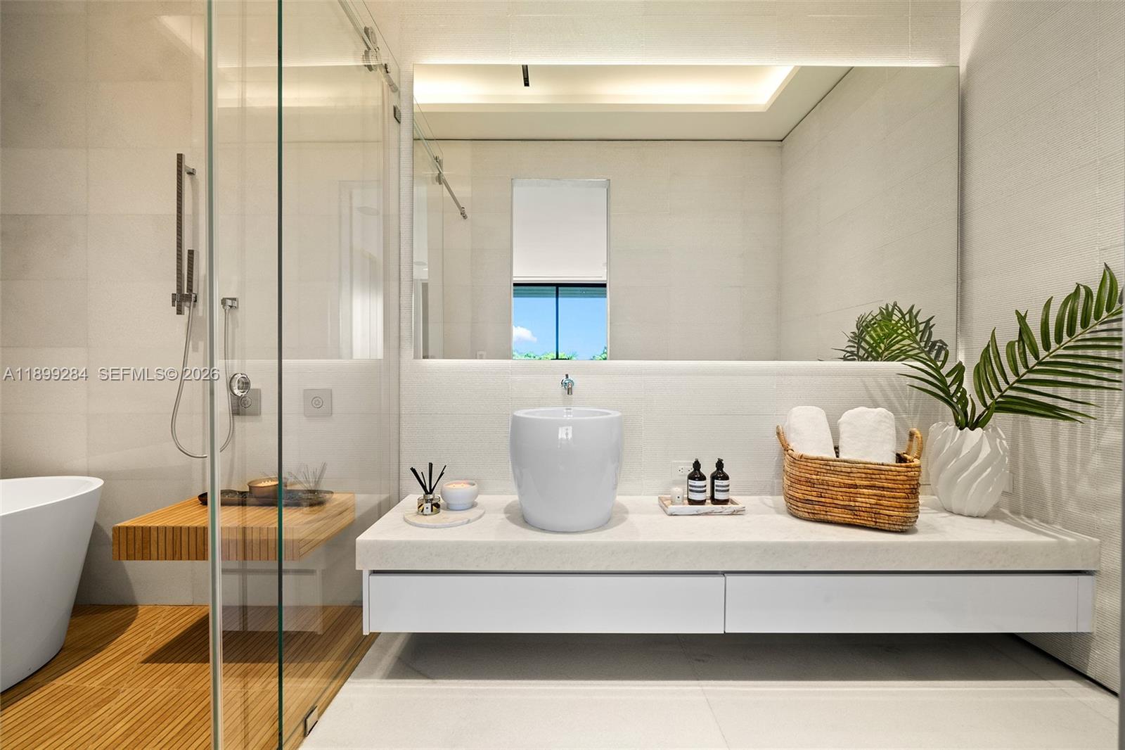 BAY POINT - Residential