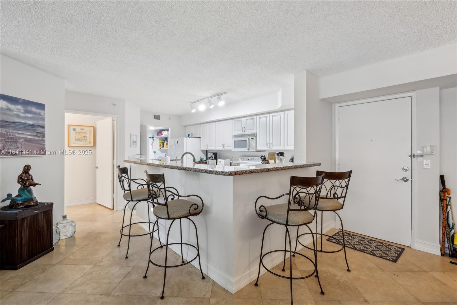 HIGHLAND BEACH CLUB CONDO - Residential
