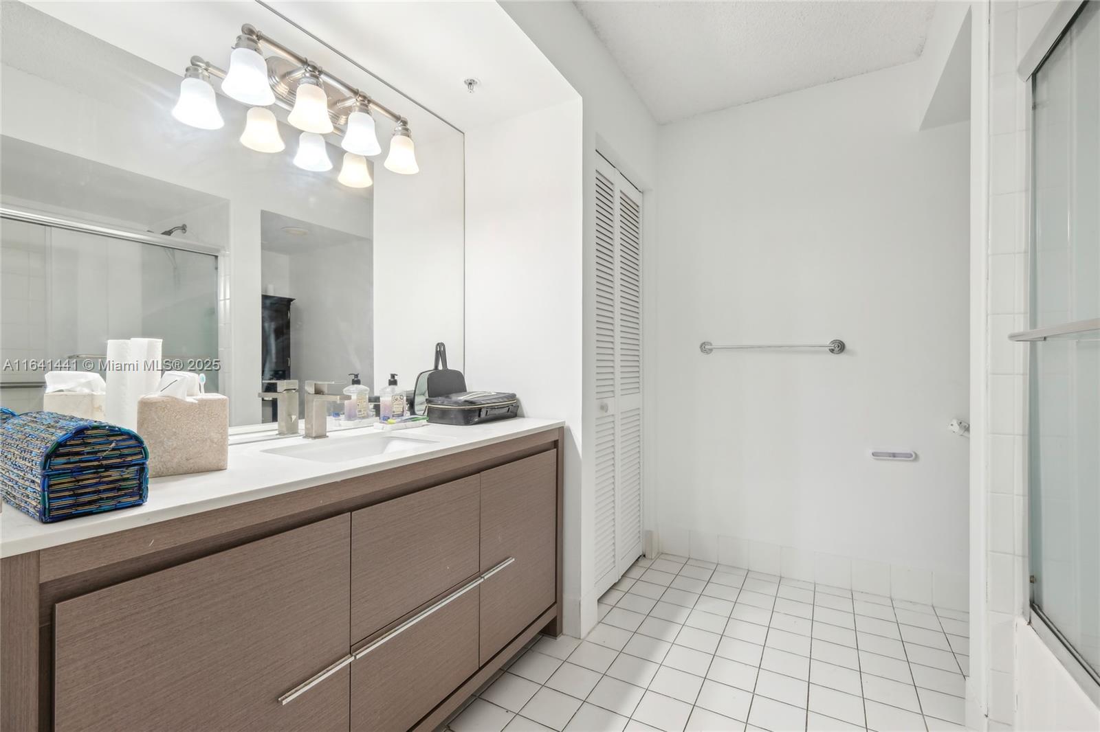 HIGHLAND BEACH CLUB CONDO - Residential
