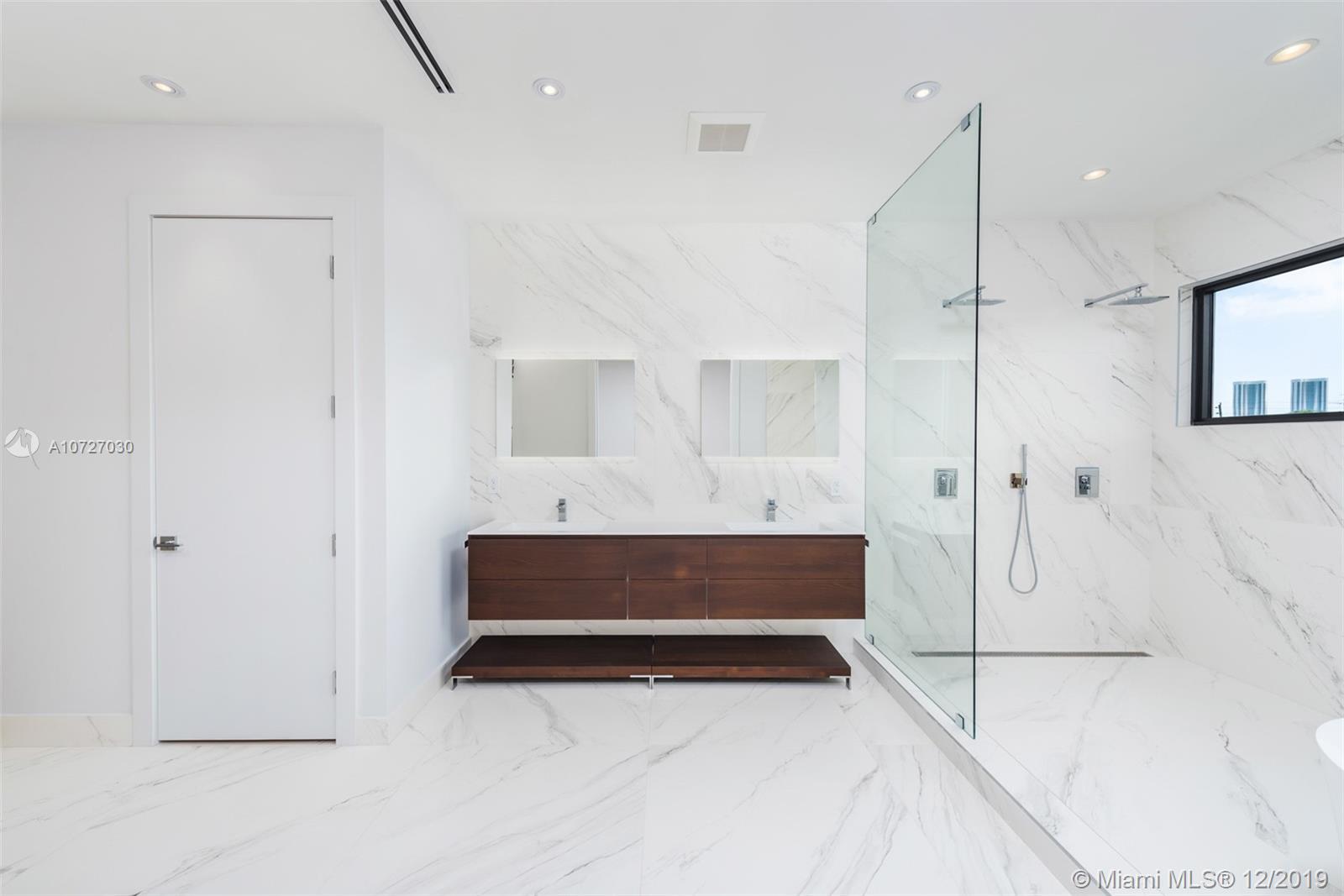 EASTERN SHORES - Residential