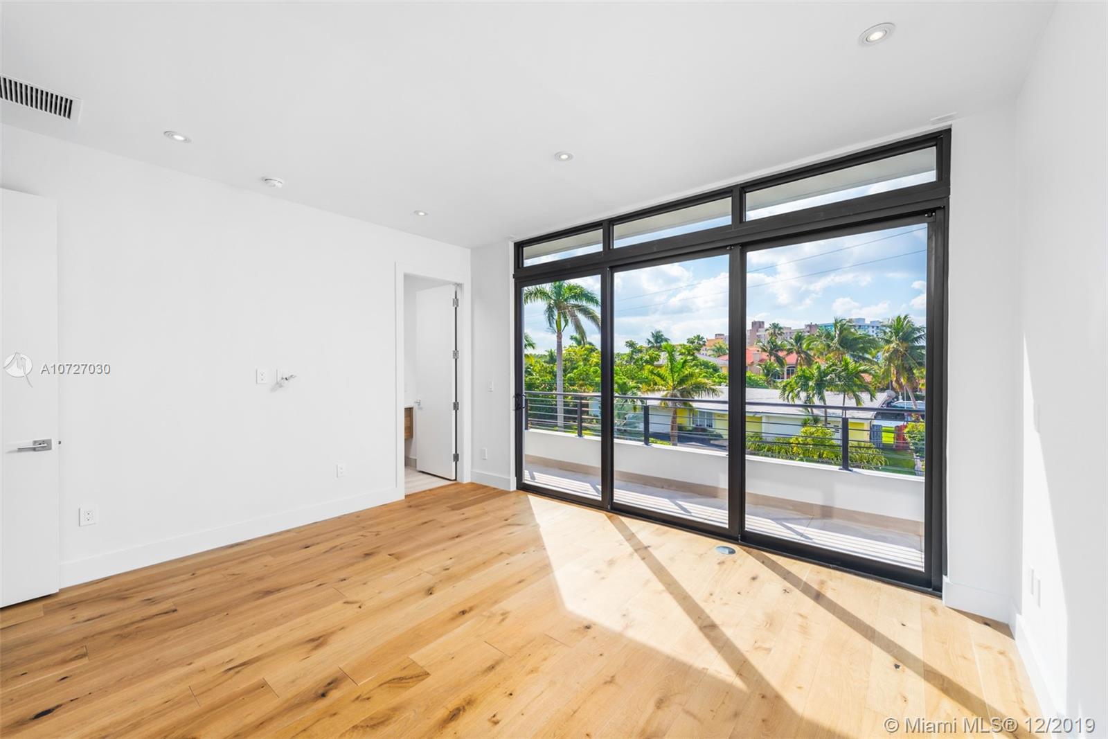 EASTERN SHORES - Residential