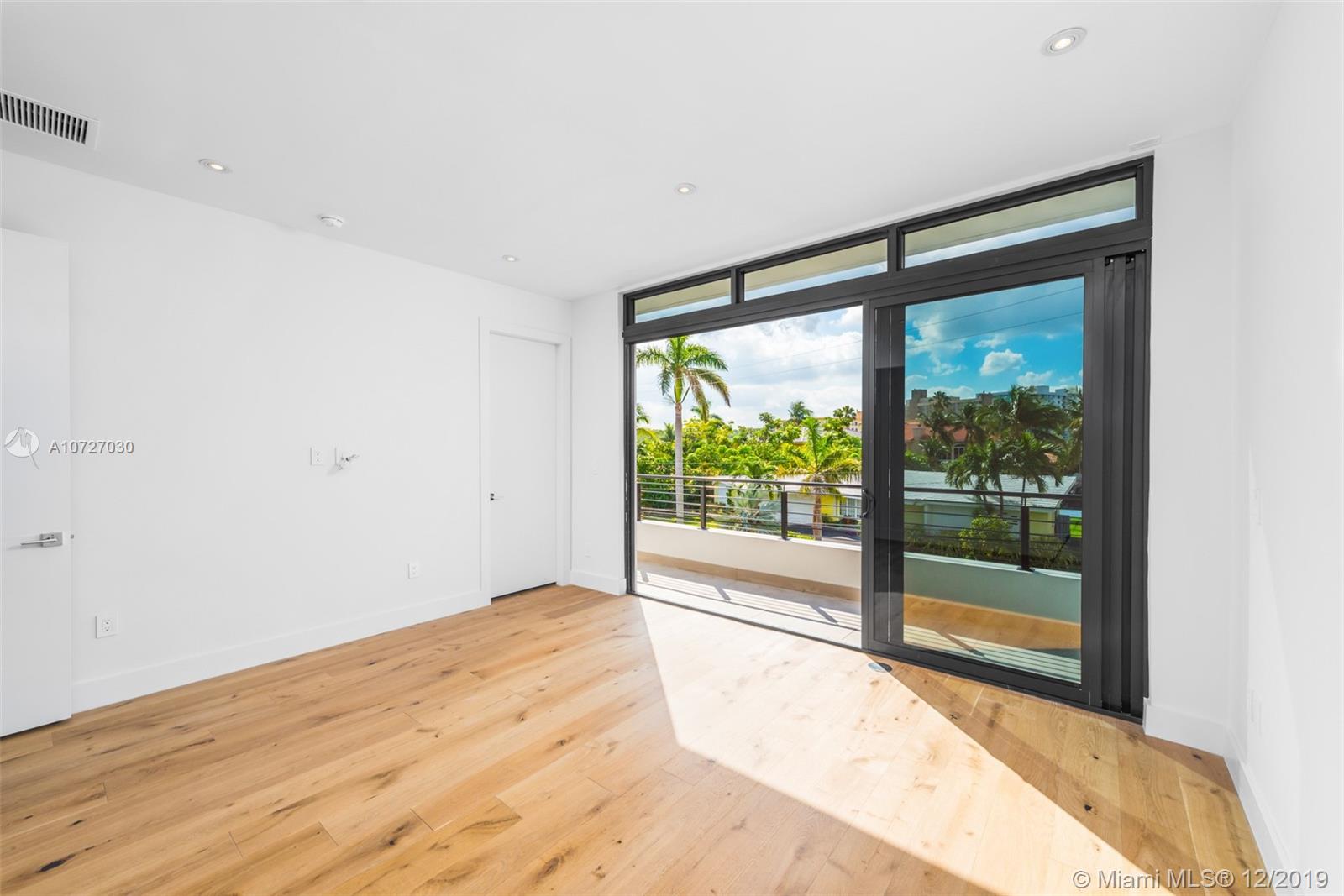 EASTERN SHORES - Residential