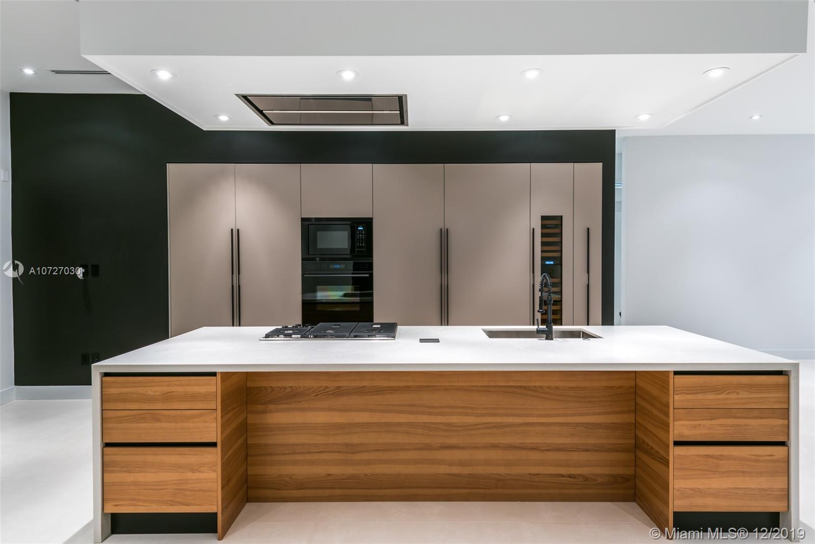 EASTERN SHORES - Residential