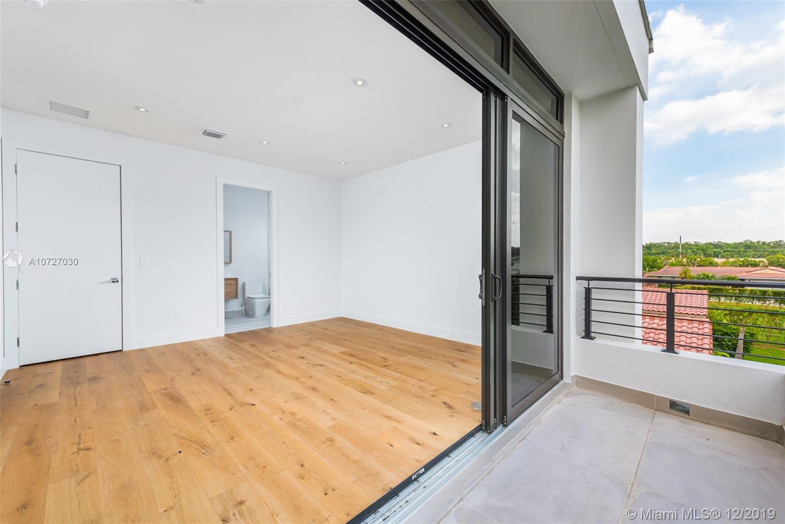 EASTERN SHORES - Residential