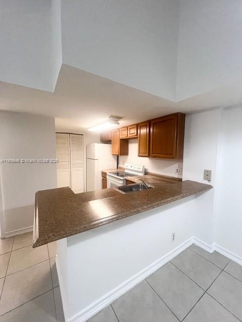 LAKES OF JACARANDA CONDO - Residential Lease