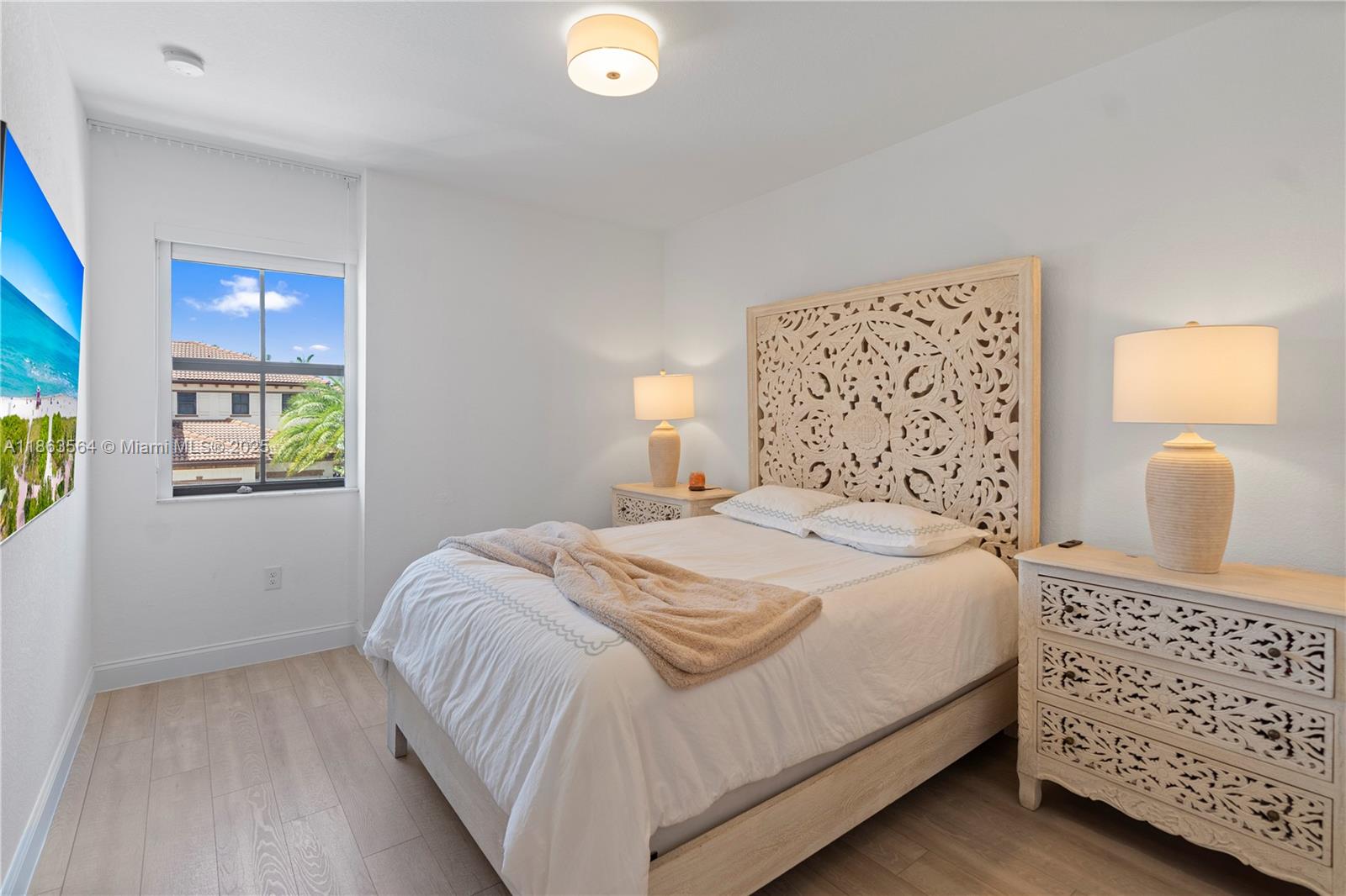 ISLES AT GRAND BAY - Residential Lease