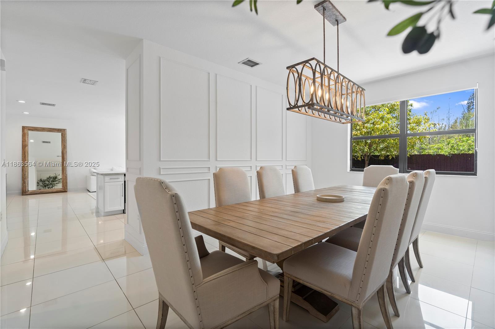 ISLES AT GRAND BAY - Residential Lease