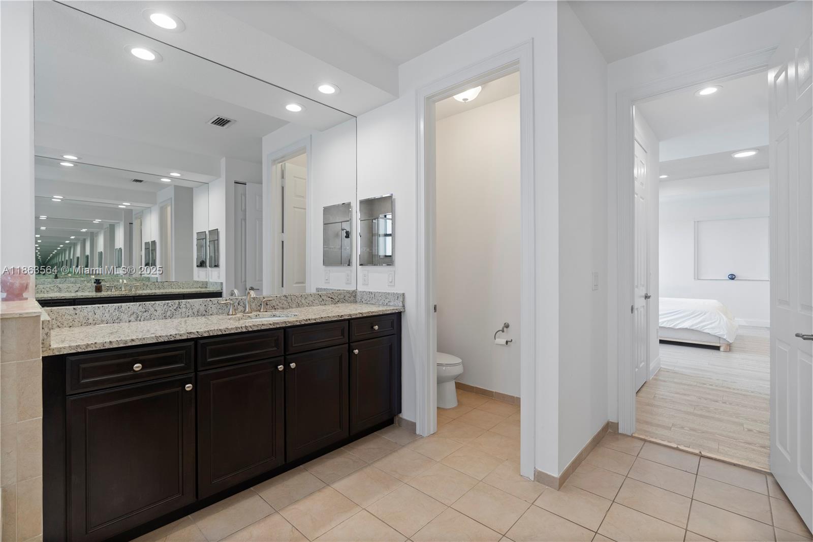 ISLES AT GRAND BAY - Residential Lease