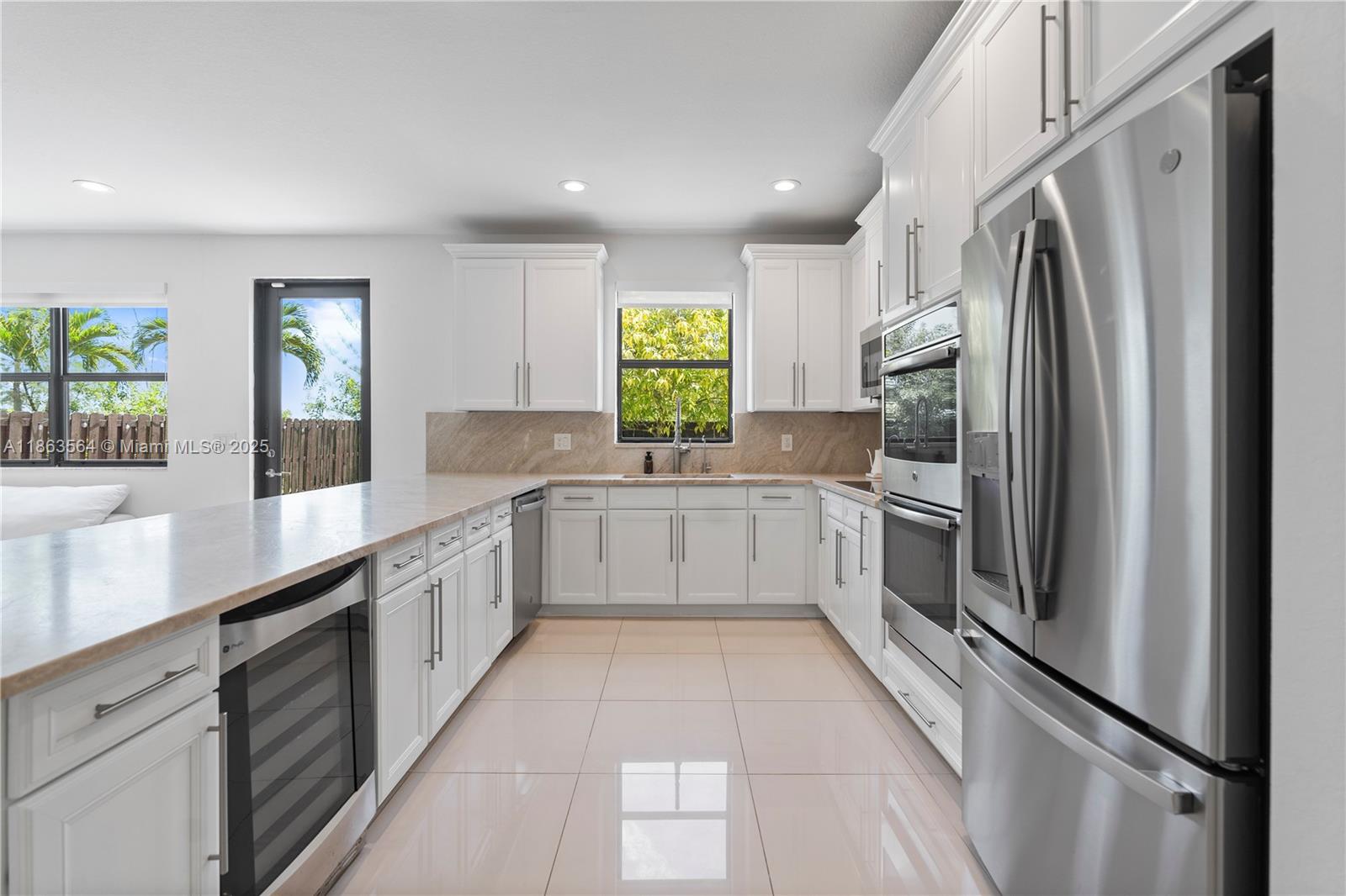 ISLES AT GRAND BAY - Residential Lease