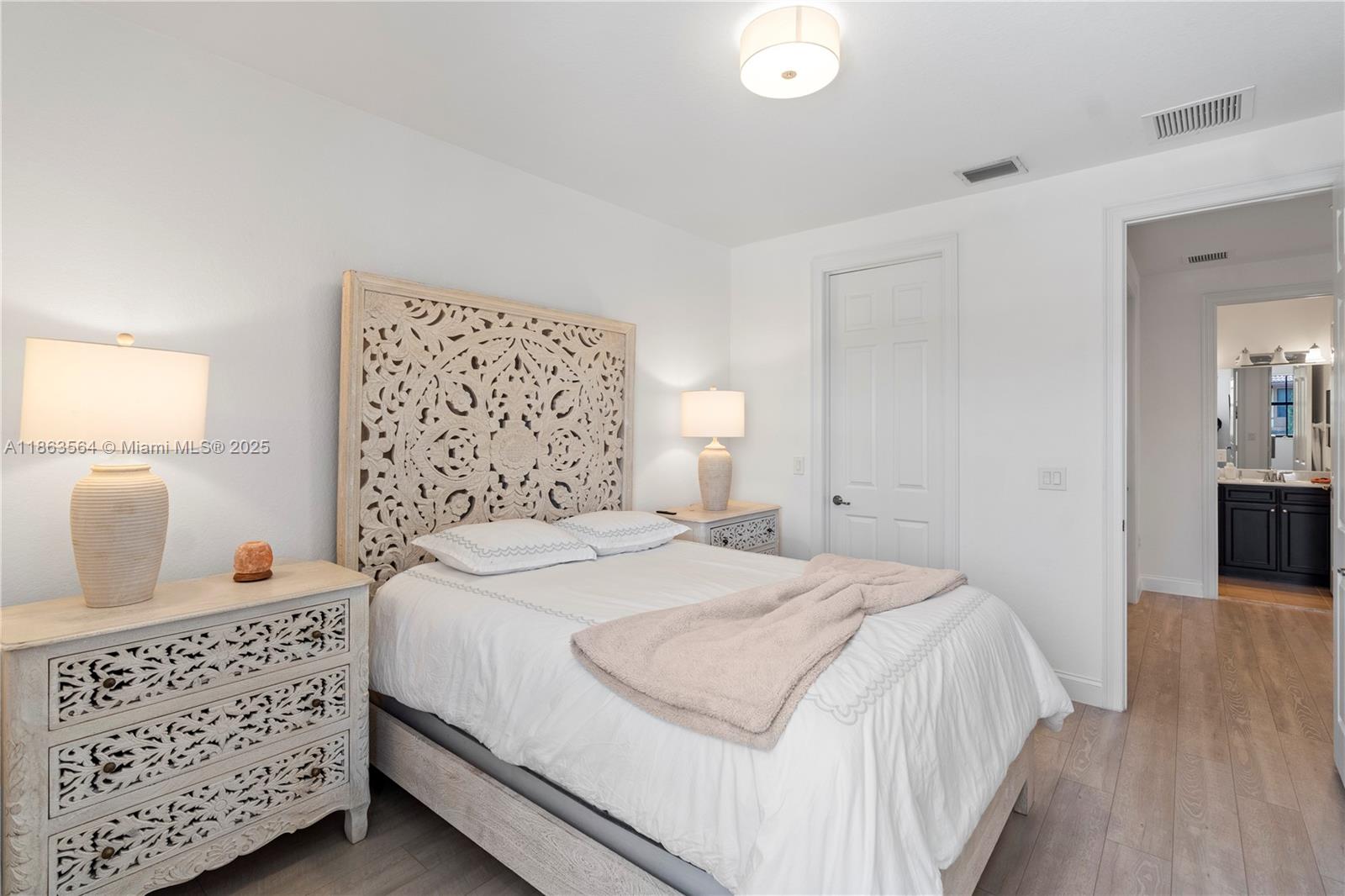 ISLES AT GRAND BAY - Residential Lease