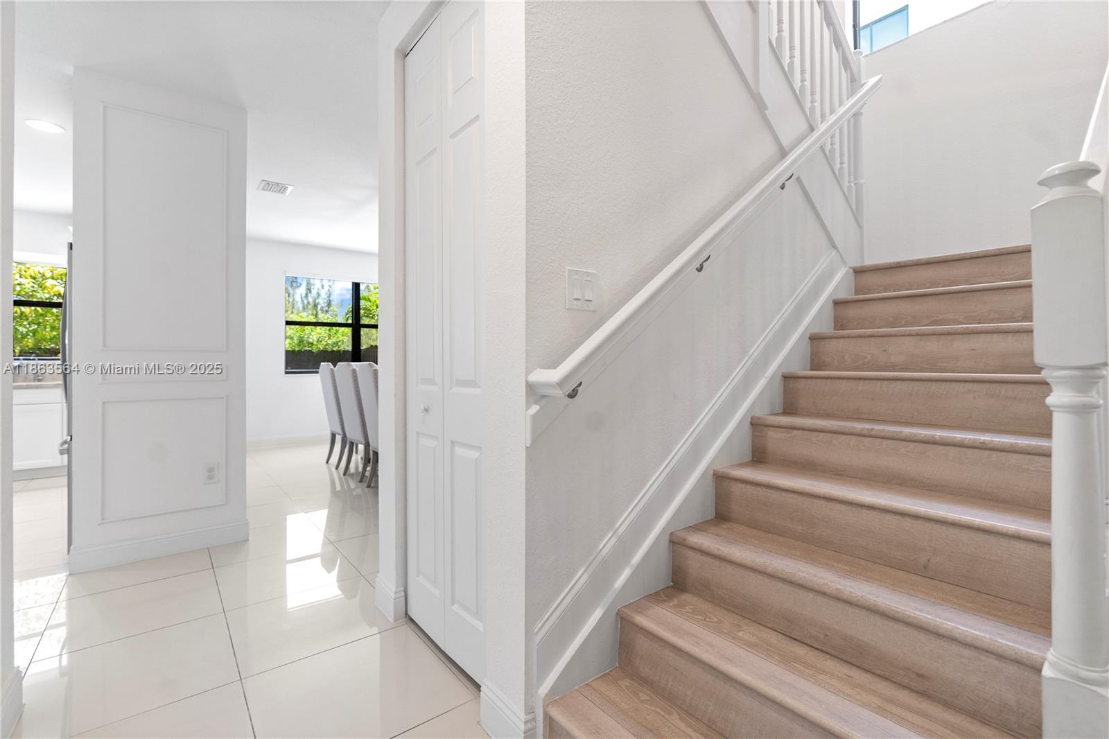 ISLES AT GRAND BAY - Residential Lease