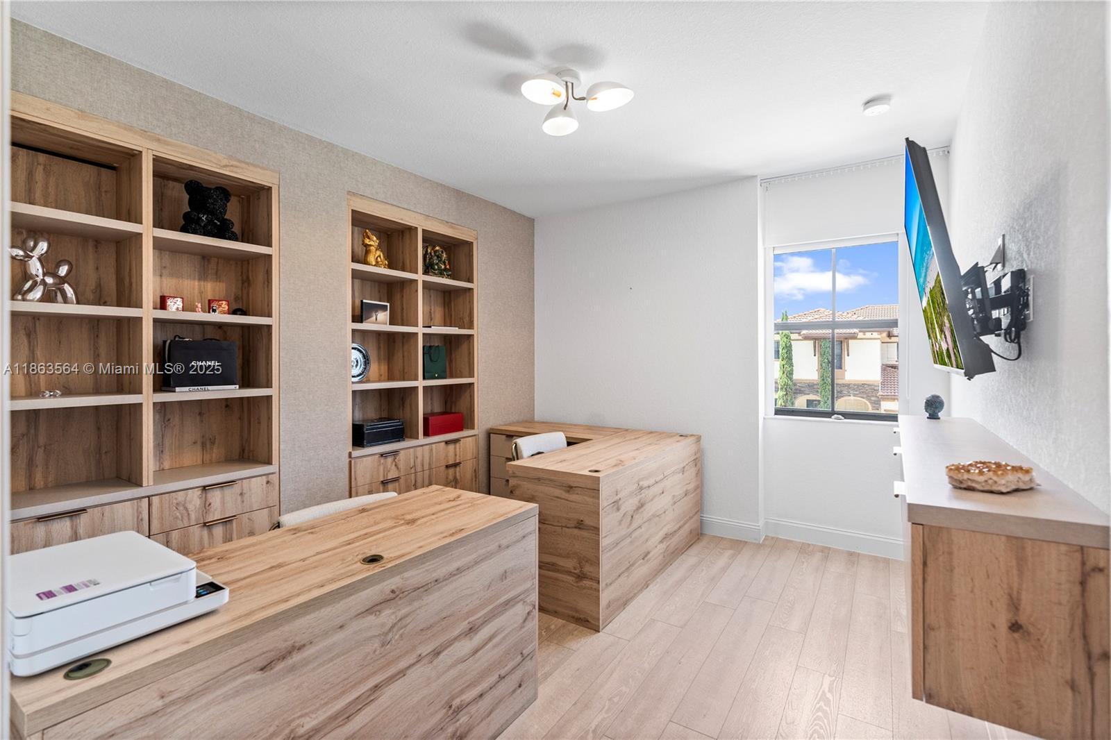 ISLES AT GRAND BAY - Residential Lease