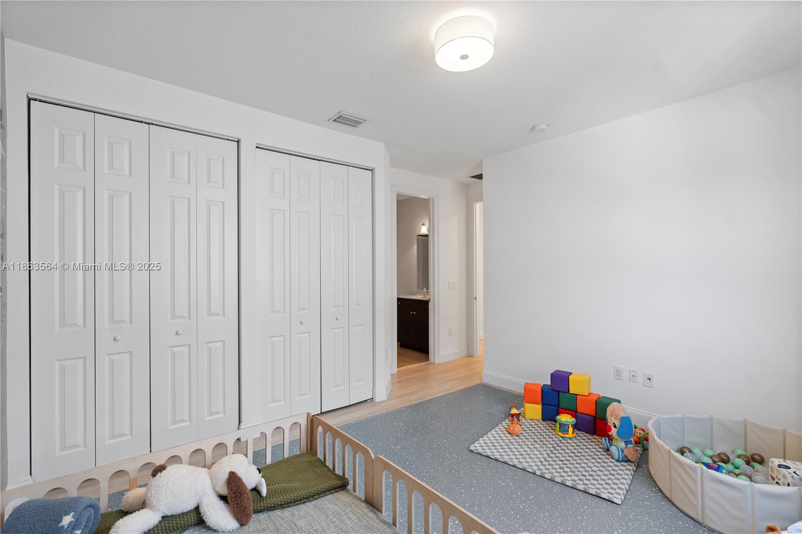 ISLES AT GRAND BAY - Residential Lease
