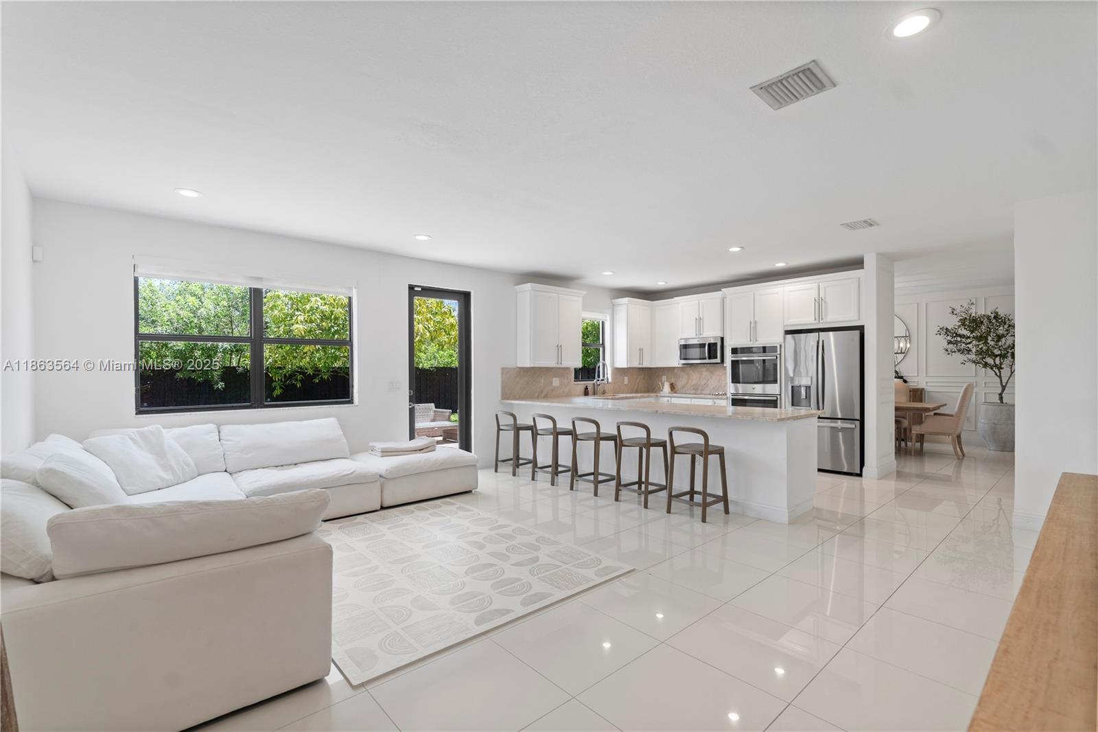 ISLES AT GRAND BAY - Residential Lease