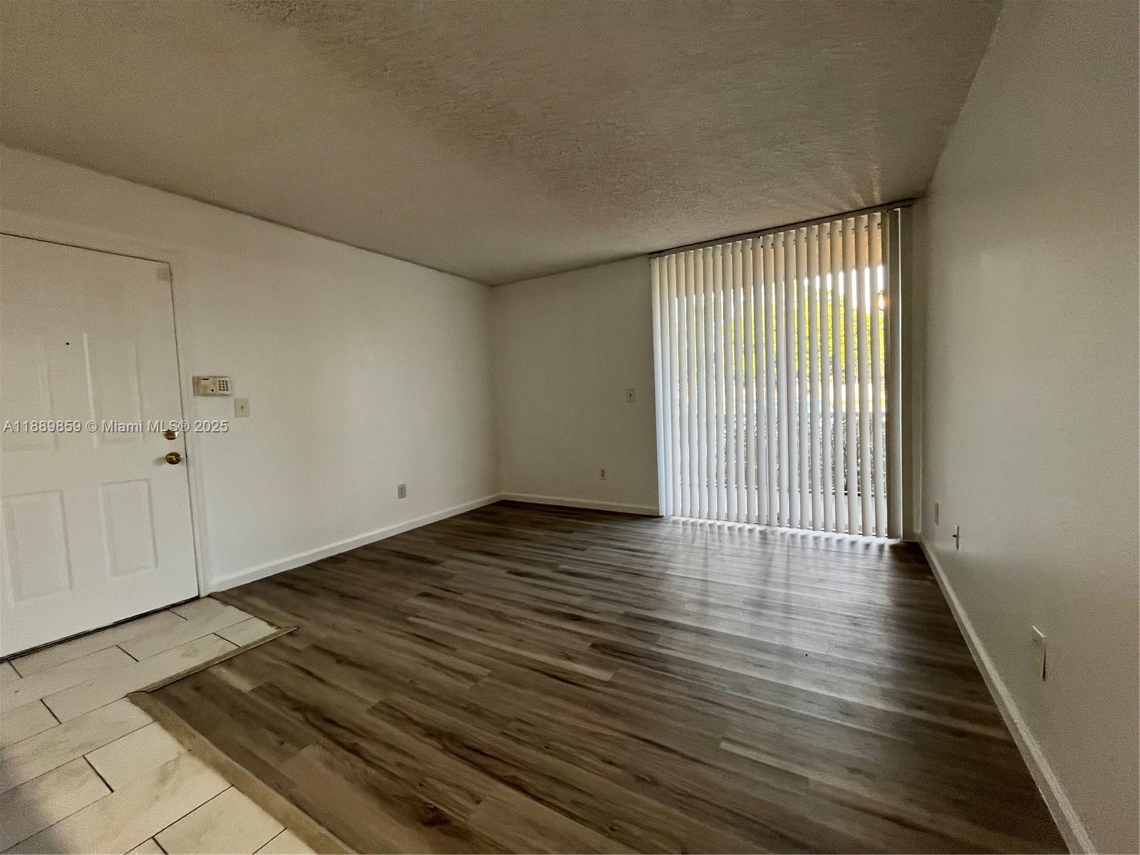 WINDWARD LAKES CONDO - Residential Lease