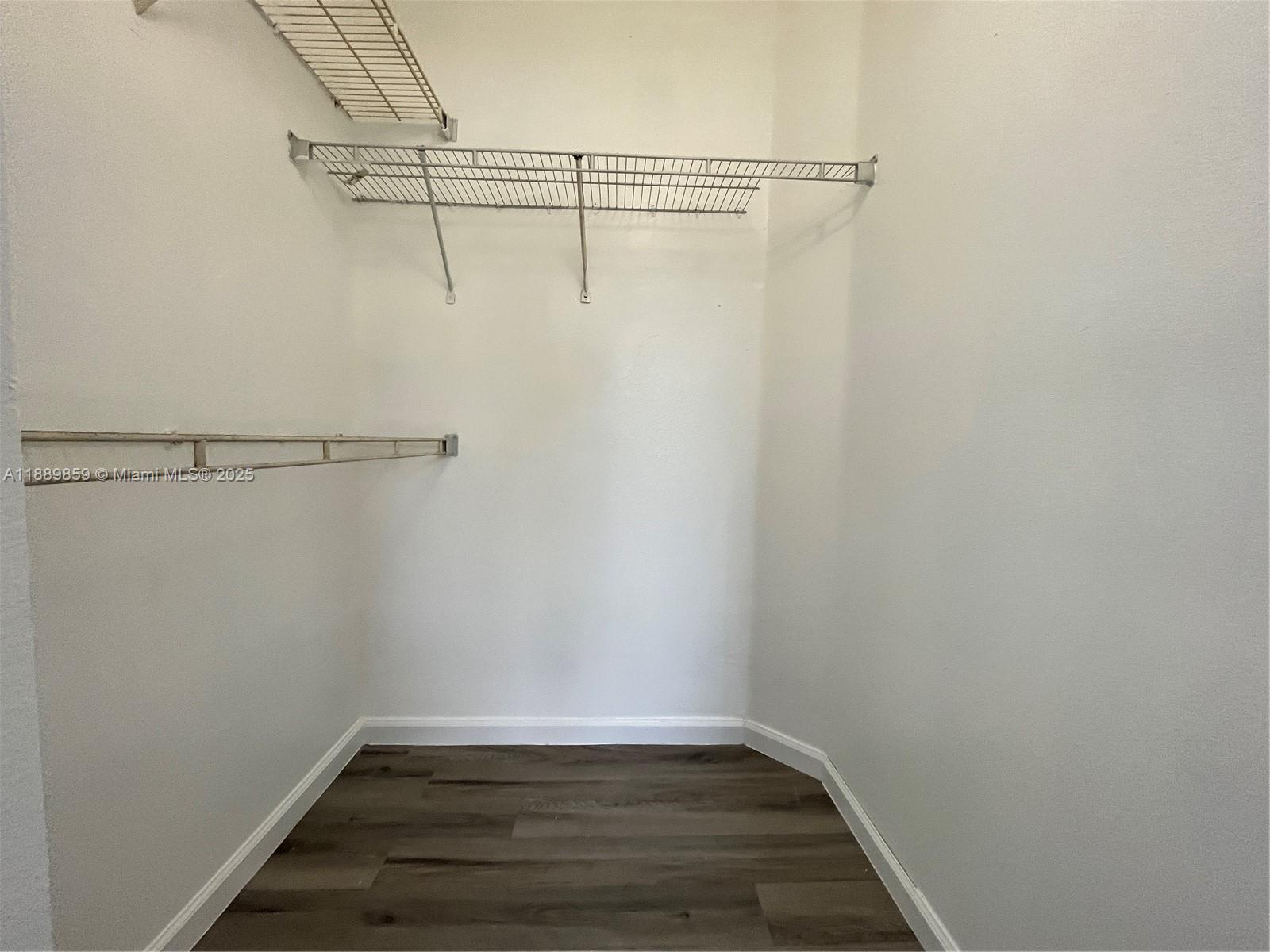 WINDWARD LAKES CONDO - Residential Lease