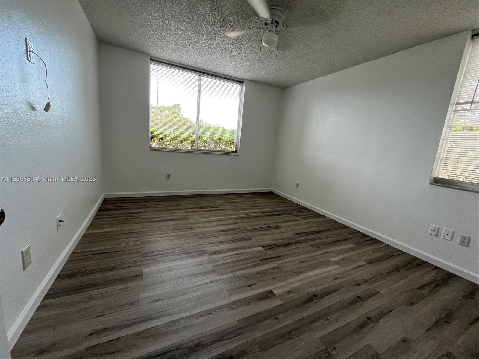 WINDWARD LAKES CONDO - Residential Lease