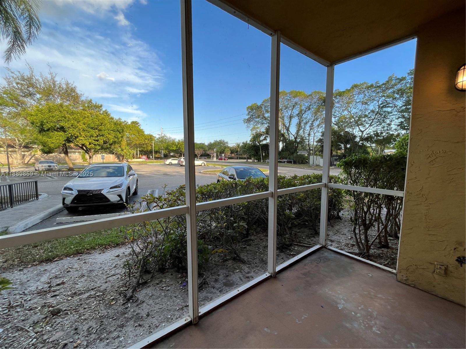 WINDWARD LAKES CONDO - Residential Lease