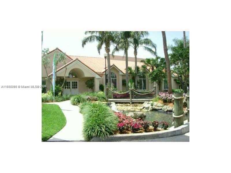 3390 N Pinewalk Dr N Dr 1038, Margate, Broward County, Florida - 2 Bedrooms  
2 Bathrooms - 