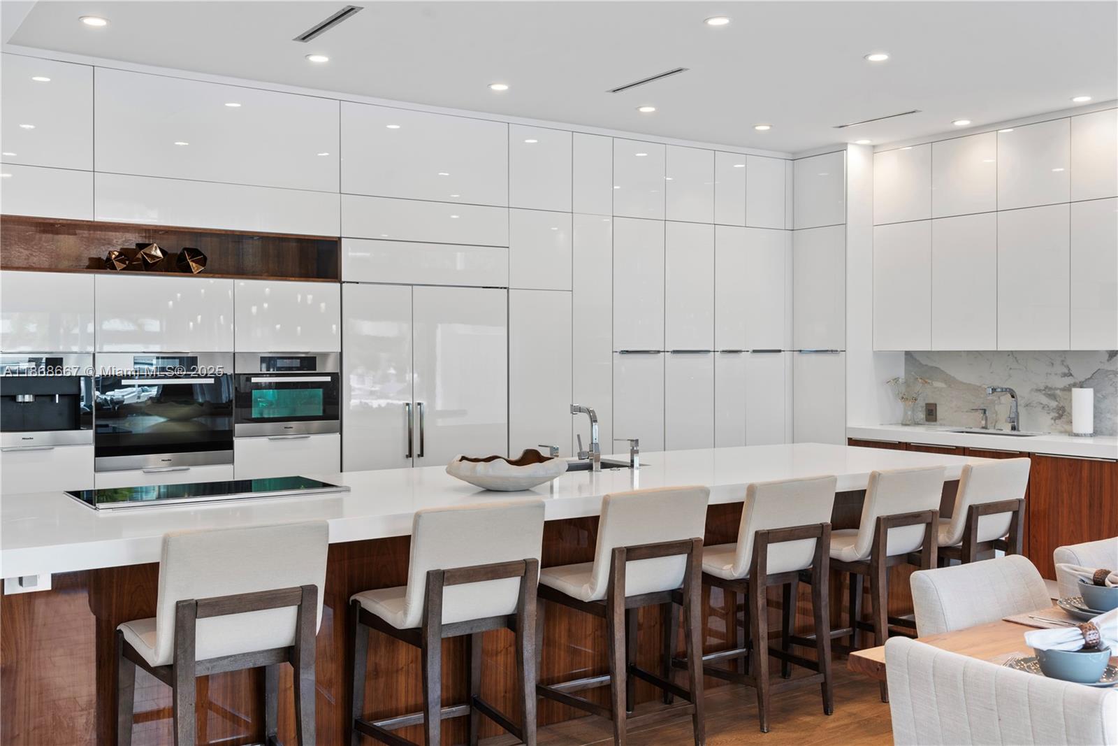 BEACH WAY HEIGHTS UNIT - Residential Lease