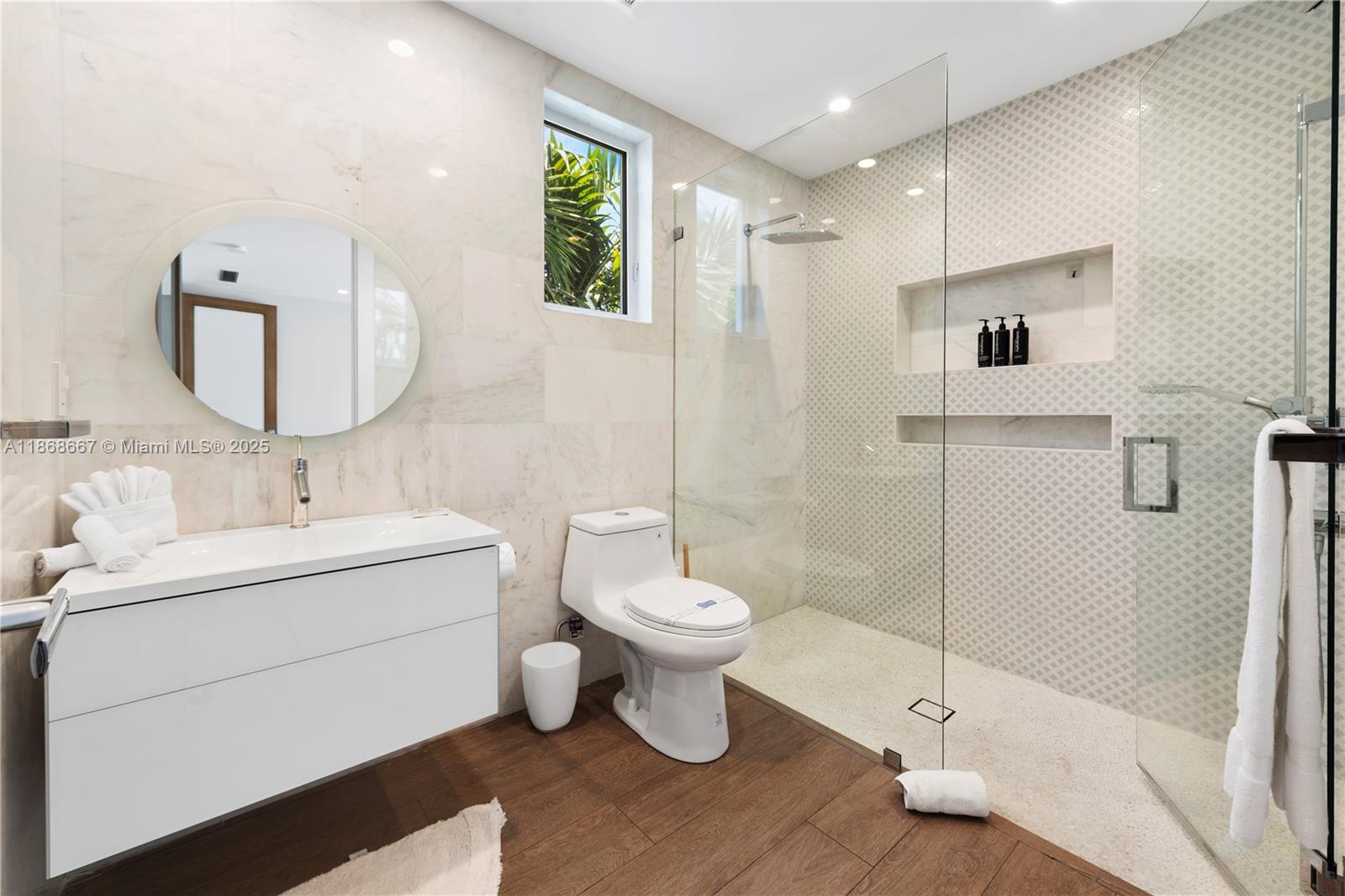 BEACH WAY HEIGHTS UNIT - Residential Lease