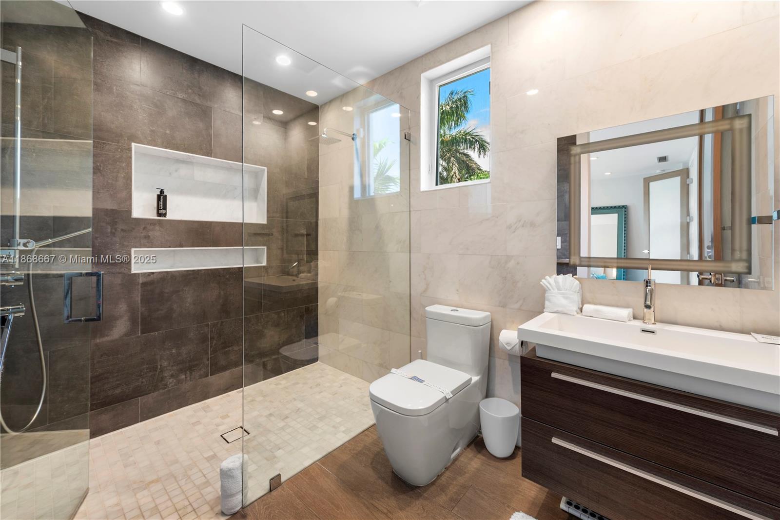 BEACH WAY HEIGHTS UNIT - Residential Lease