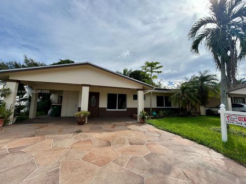 4606 NW 29th Ter Tamarac FL 33309