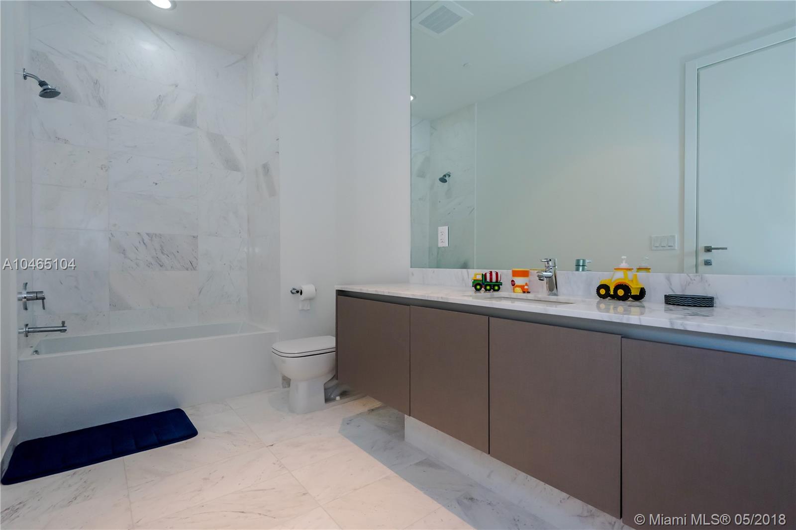 Echo Aventura - Residential Lease