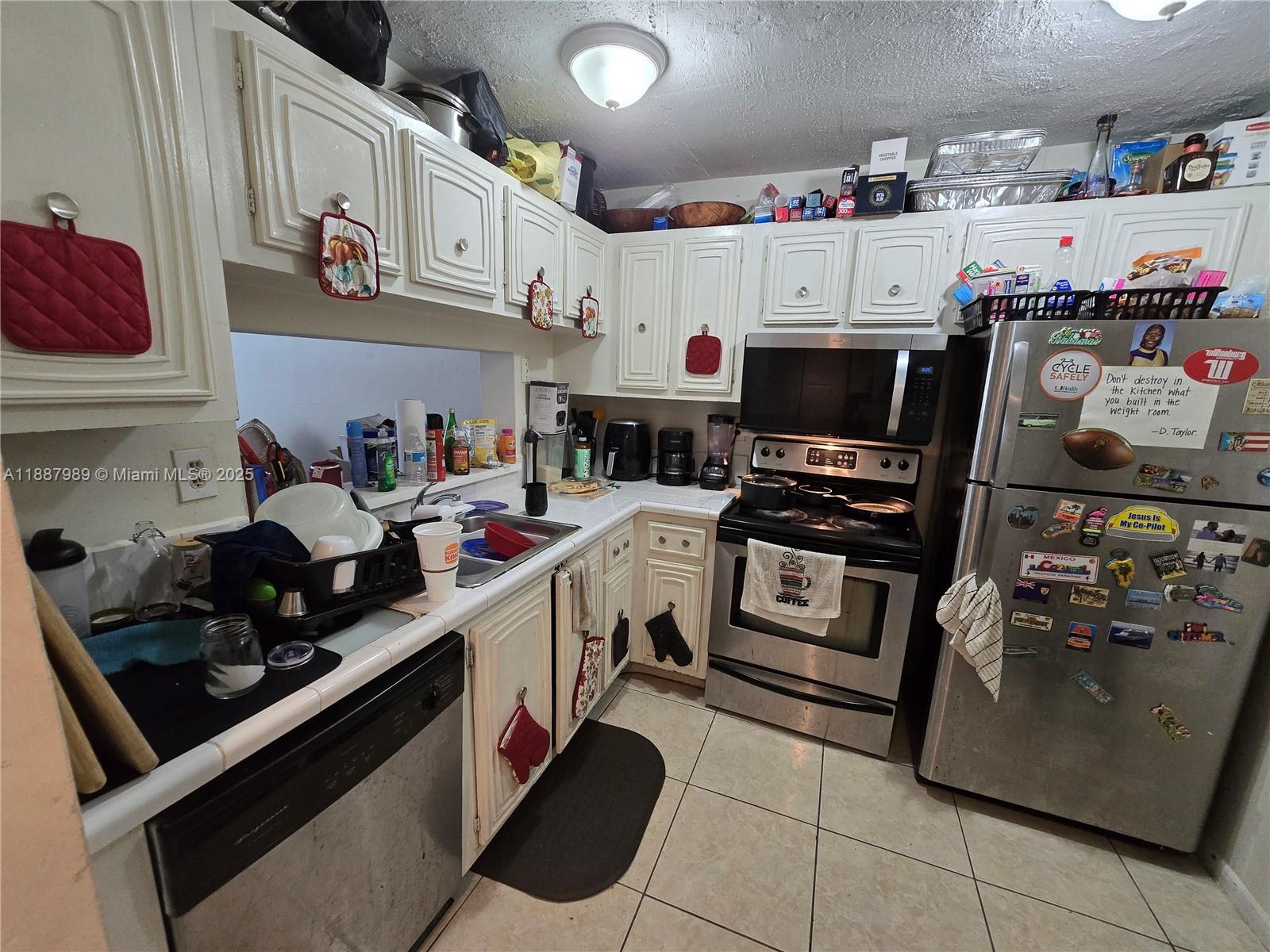 MONTECARLO CONDO - Residential