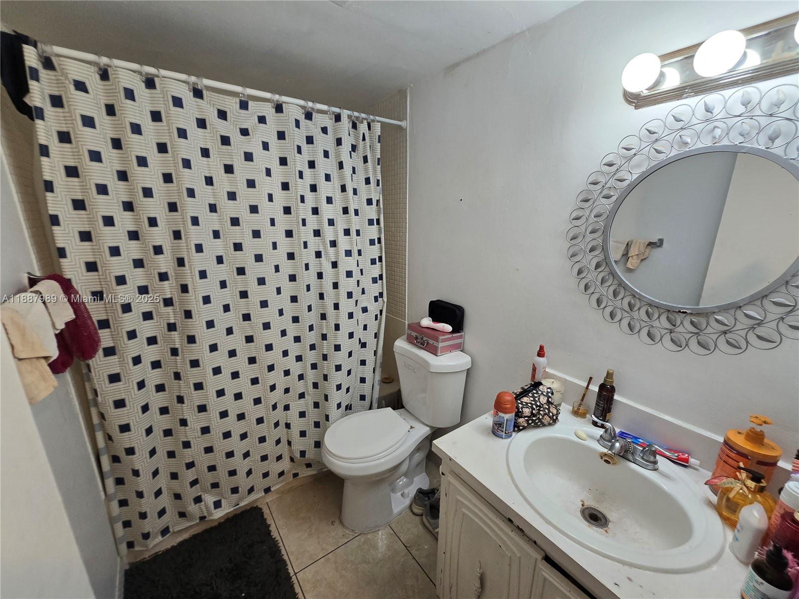 MONTECARLO CONDO - Residential