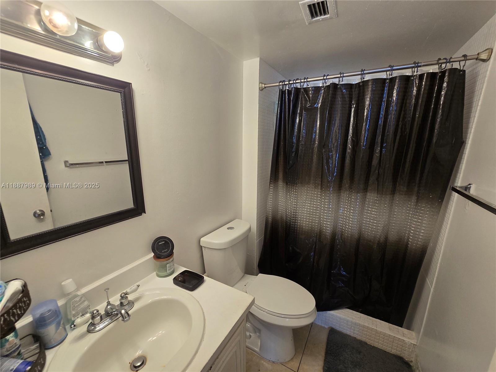 MONTECARLO CONDO - Residential