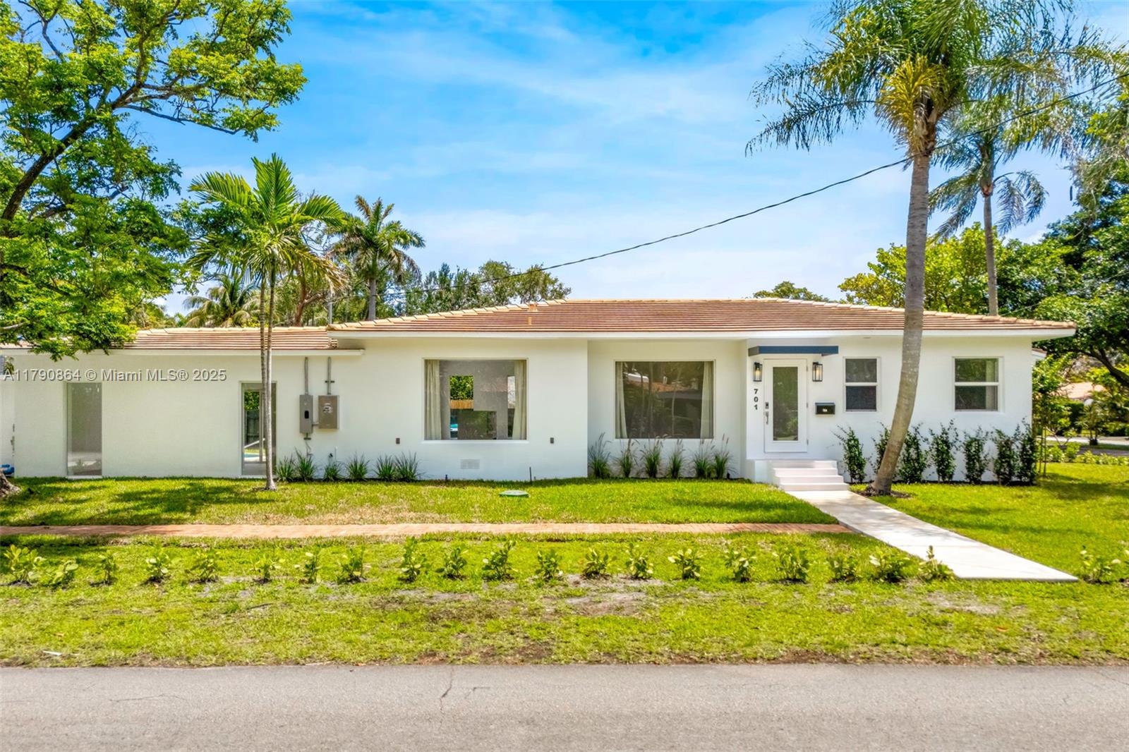 Property for Sale at 701 Ne 119th St, Biscayne Park, Miami-Dade County, Florida - Bedrooms: 3 
Bathrooms: 3  - $1,550,000