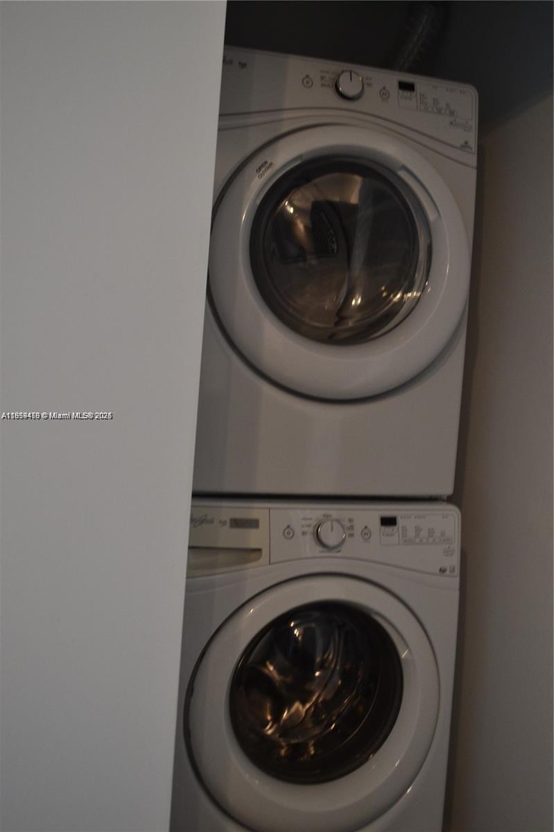 CENTRO CONDO - Residential